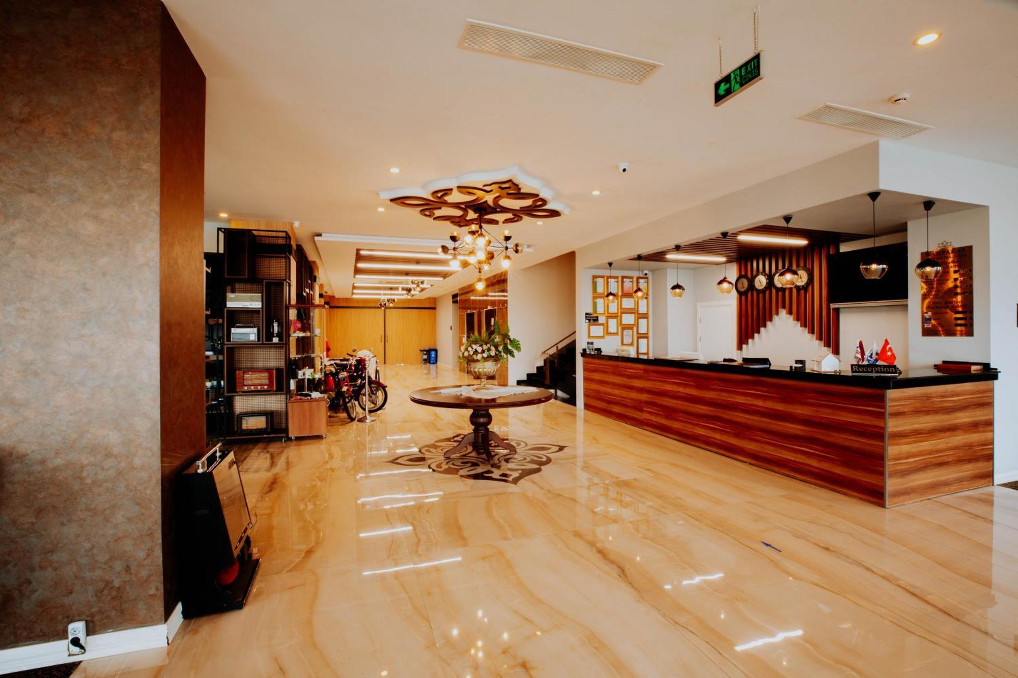 Karpalas City Hotel & Spa Bolu Eksteriør bilde